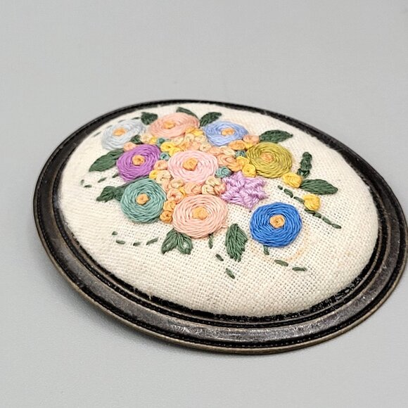 Embroidered Flower Floral Oval Brooch Dark Silver Tone Metal Handmade Vintage - Picture 2 of 6